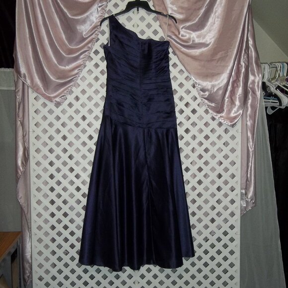Pretty Maids Dress Size 12 - Picture 3 of 5